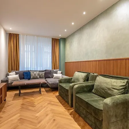 Апартаменты Elegant & Stylish 2-bedroom *