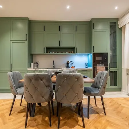 Апартаменты Elegant & Stylish 2-bedroom