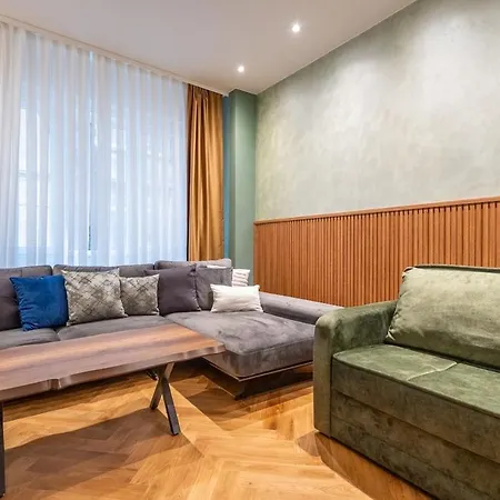 Apartment Elegant & Stylish 2-bedroom Sofia